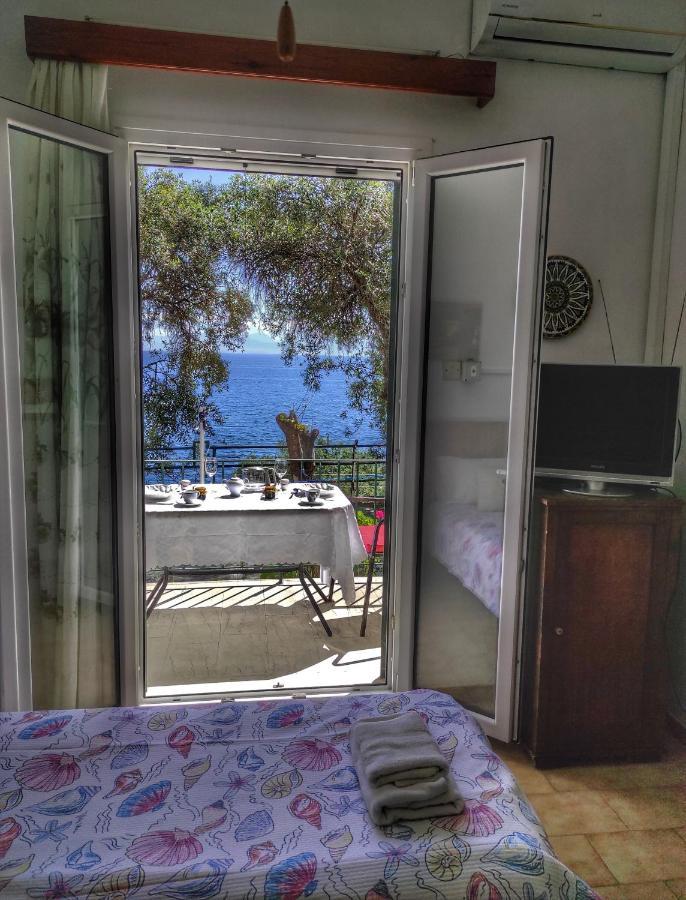 Villa Fourtuna Apartment Agios Ioannis Peristerion Exteriör bild
