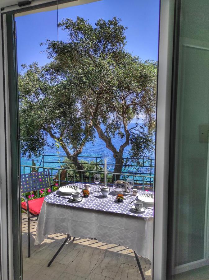 Villa Fourtuna Apartment Agios Ioannis Peristerion Exteriör bild