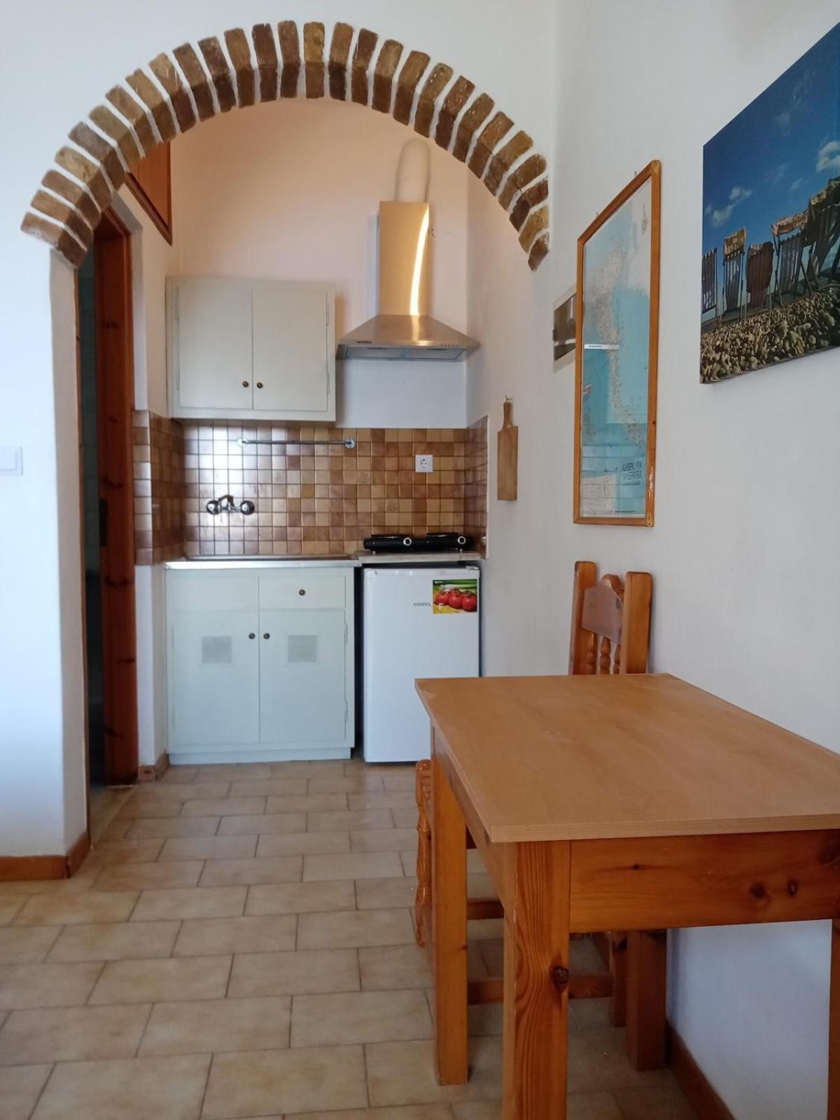 Villa Fourtuna Apartment Agios Ioannis Peristerion Exteriör bild
