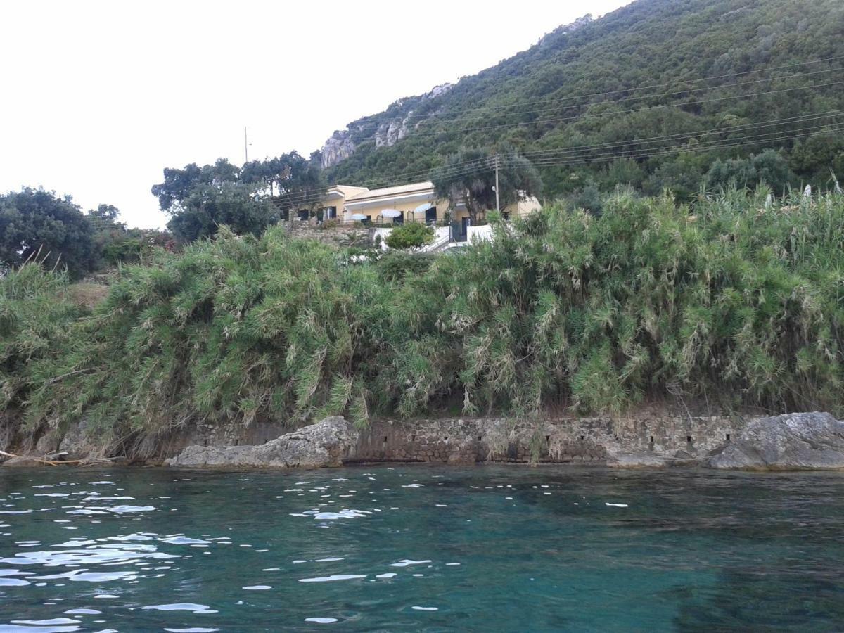 Villa Fourtuna Apartment Agios Ioannis Peristerion Exteriör bild